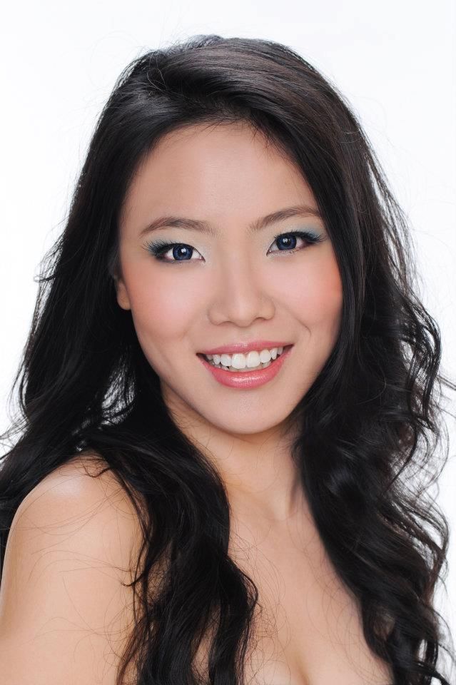 Part-time teacher <b>Jun Yong</b> Wan Jun was crowned Miss Tourism Malaysia 2012 ... - YONGWANJUN