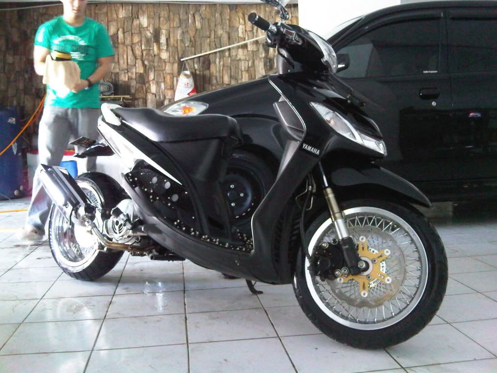 Modifikasi Mio Sporty Lowrider Modifikasi Motor Yamaha Honda