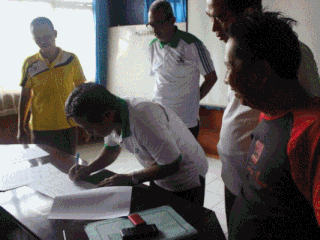 photo PENANDATANGANAN PK.gif