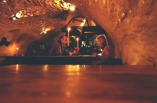 http://i1186.photobucket.com/albums/z367/arecain/Prague/dinne.jpg