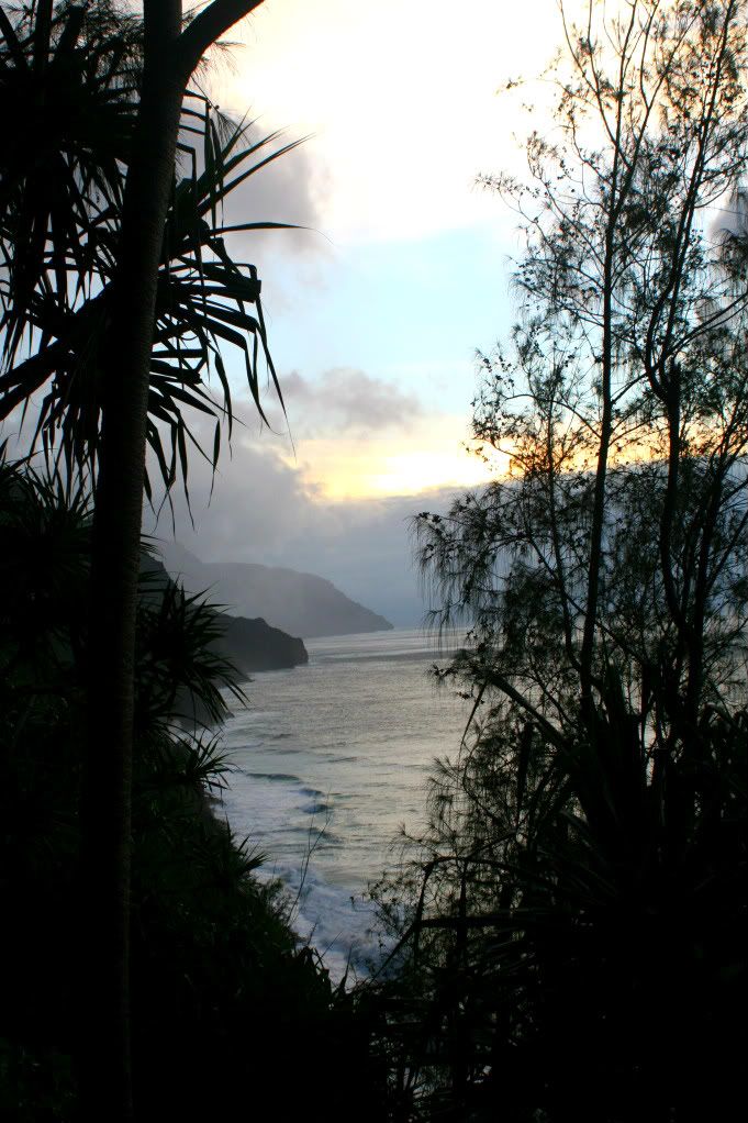 Kalalau train at sunset