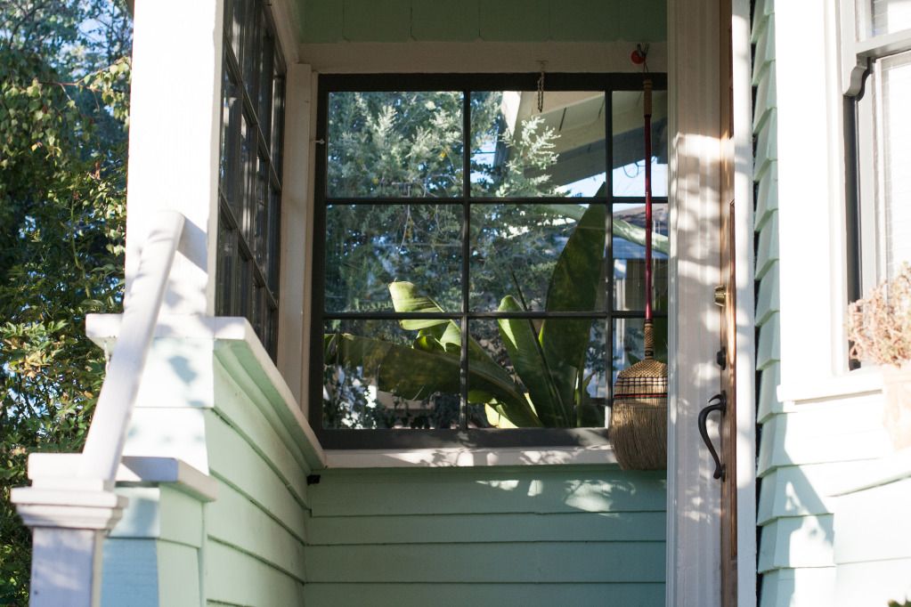 oakland neighborhood porch