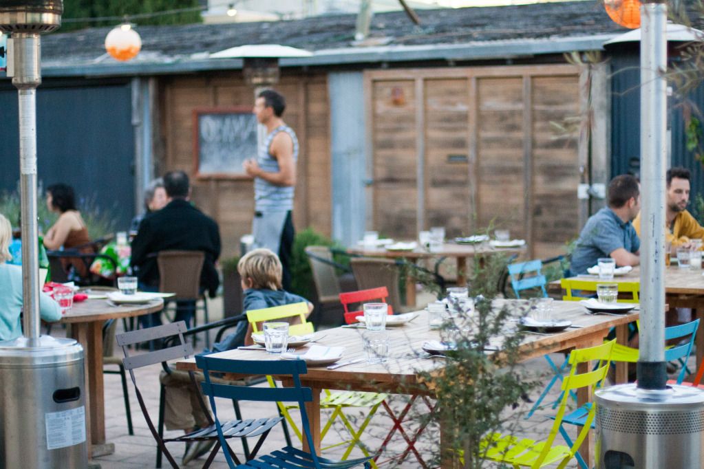 outdoor patio dining oakland