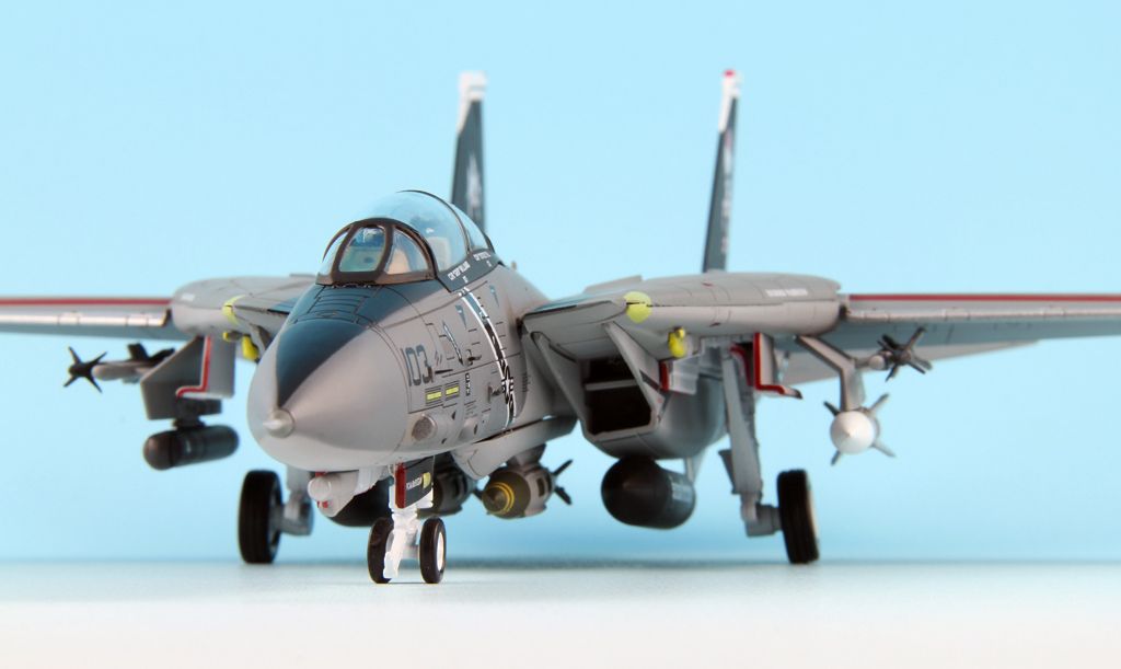 CW Grumman F 14B Tomcat USN VF 103 Jolly Roger AA201 Santa Cat CW