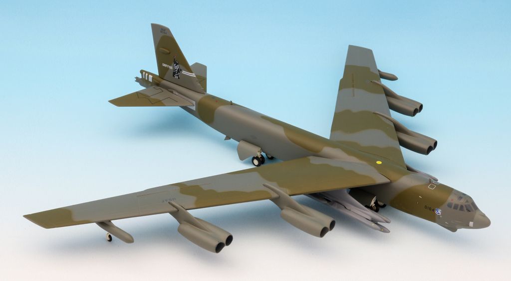 Herpa Wings AGM-86 Cruise Missile Set For B-52 1980's Color (HE557566 ...