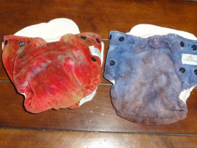 Lot of 2 Cloth Indulgence Med. side snapping fitted plz read! Lot of 2 Cloth Indulgence Med. side snapping fitted plz read!