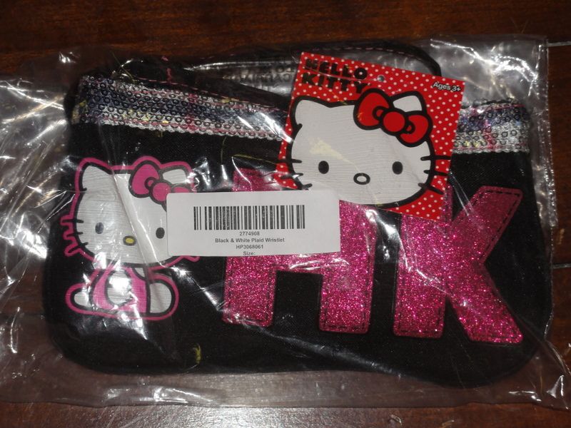 NIP Hello Kitty Wristlet NIP Hello Kitty Wristlet