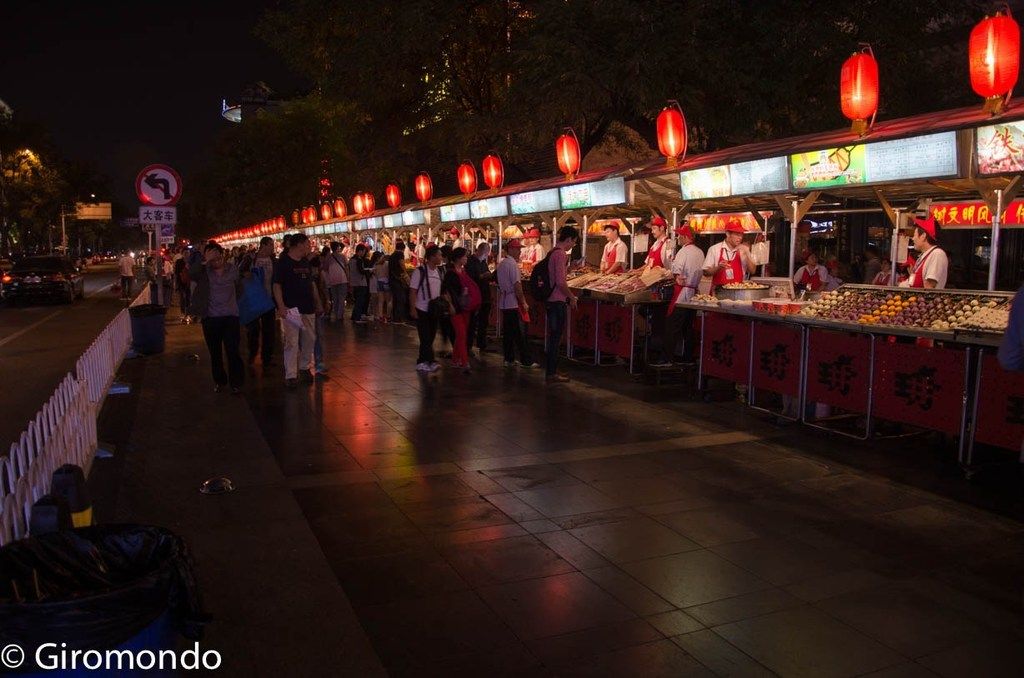  photo Pekin-muraille-35-night-market.jpg