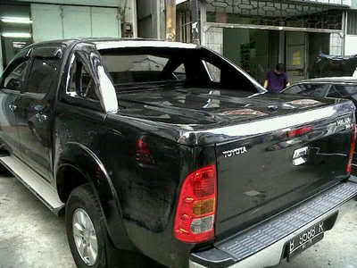 Tutup Bak Tonneau Cover Untuk Hilux Triton Navara Single Cabin Dan Double Cabin